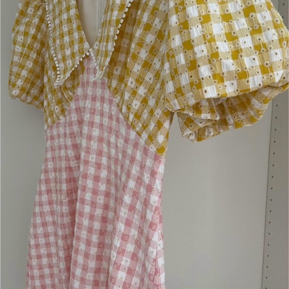 Dress - Picture 2 of 4